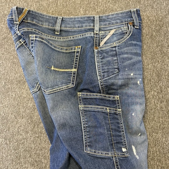 Ariat Real Women's Mid Rise Stretch Ivy Straight Leg Jeans Size 30S Distressed - Picture 16 of 16